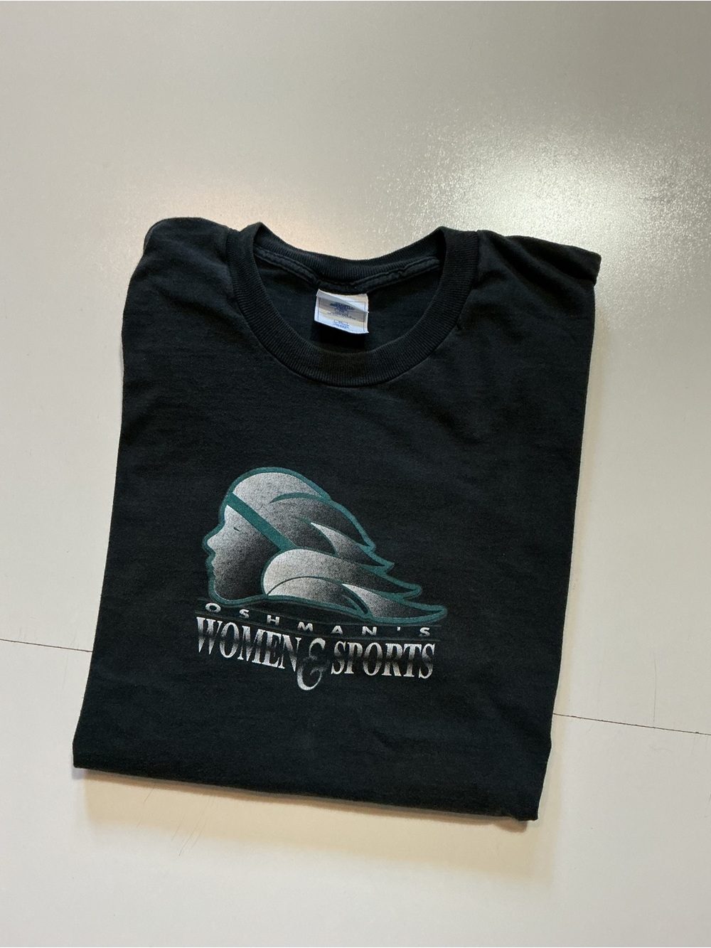 Vintage 1996 Pro Player Oshman's SuperSports Single Stitch Graphic T-Shirt